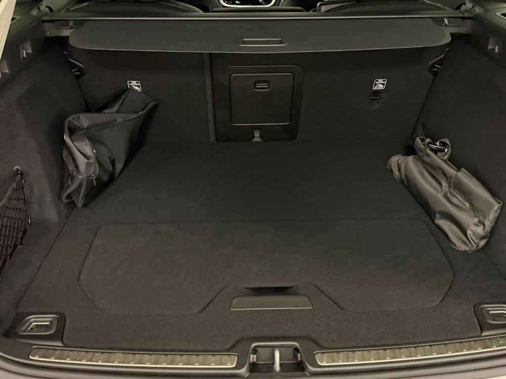 Volvo V60 Cross Country nuova a Como (14)