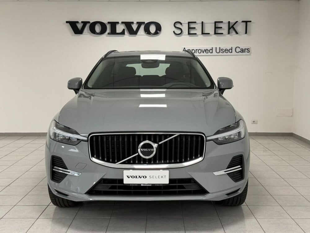 Volvo XC60 nuova a Como (3)