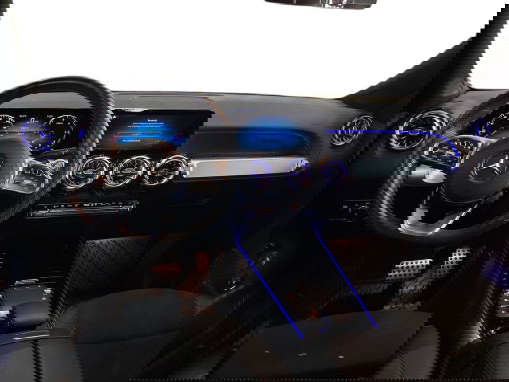 Mercedes-Benz GLB usata a Lecce (9)