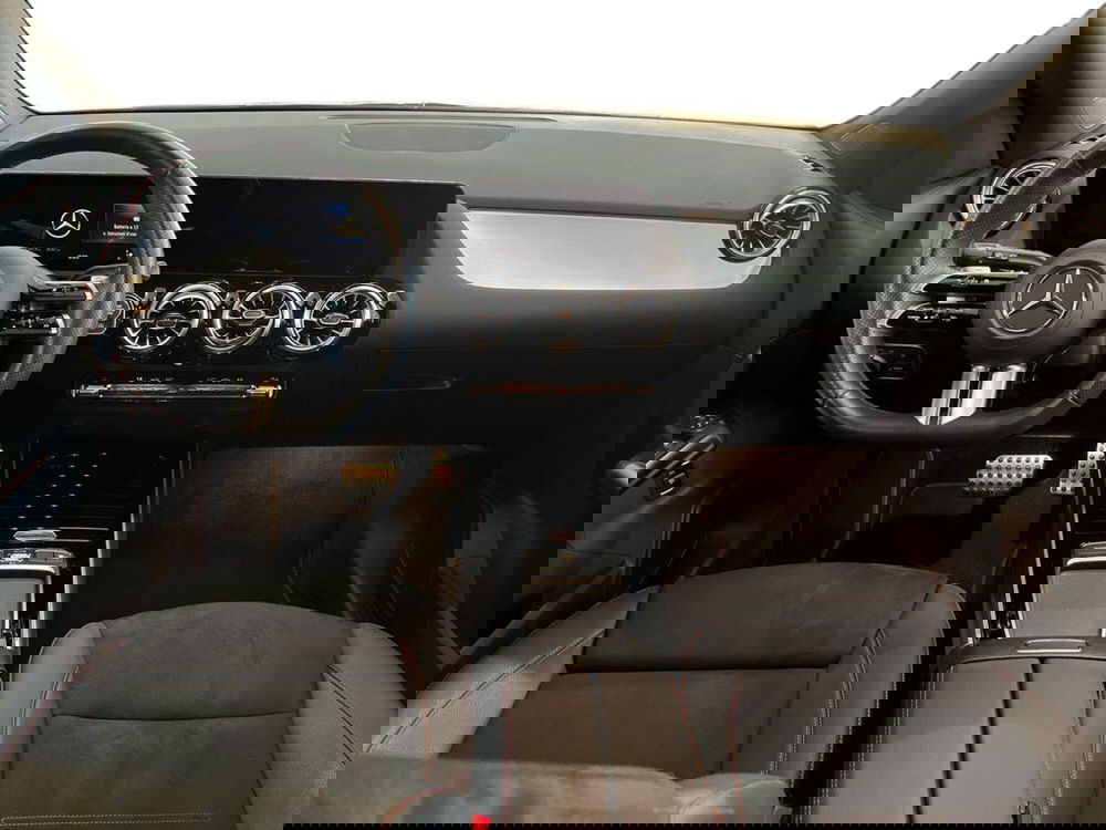 Mercedes-Benz GLA SUV usata a Bari (8)