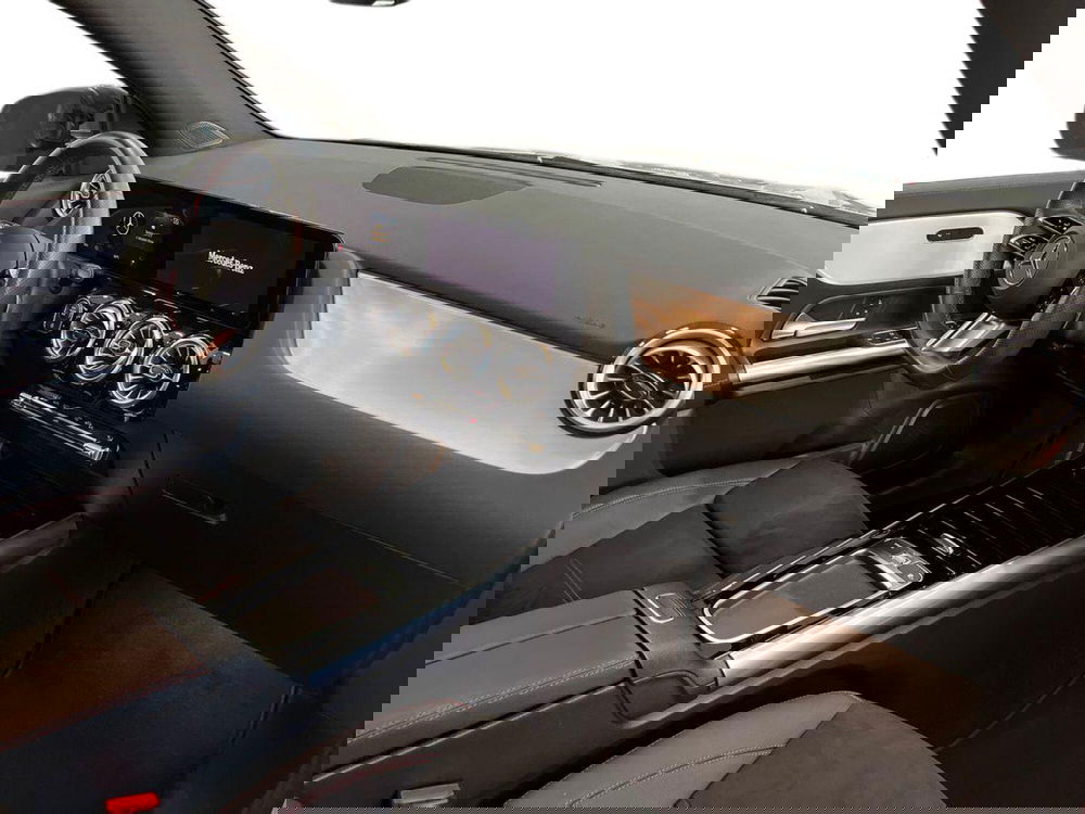 Mercedes-Benz GLA SUV usata a Bari (9)