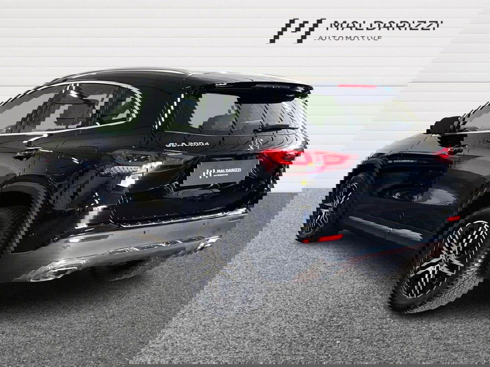 Mercedes-Benz GLA SUV usata a Bari (4)