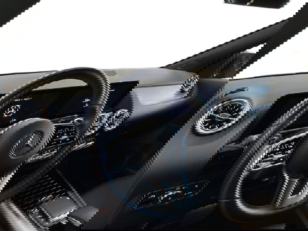 Mercedes-Benz GLA SUV usata a Bari (8)