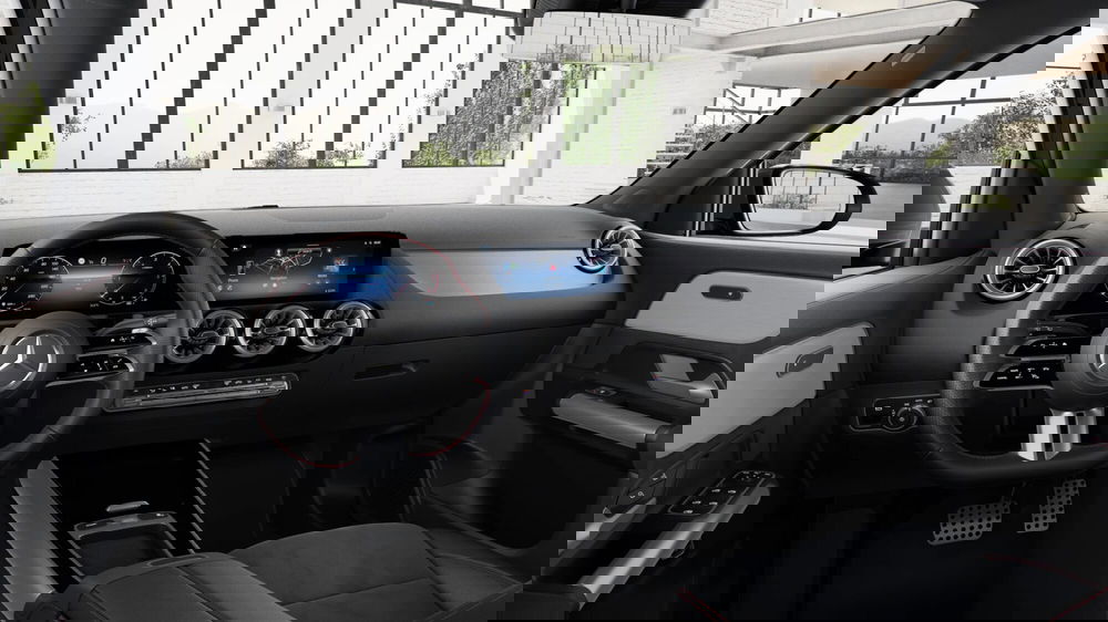 Mercedes-Benz GLA SUV nuova a Monza e Brianza (8)