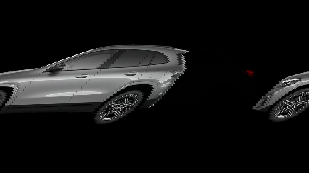 Mercedes-Benz GLA SUV nuova a Monza e Brianza (2)