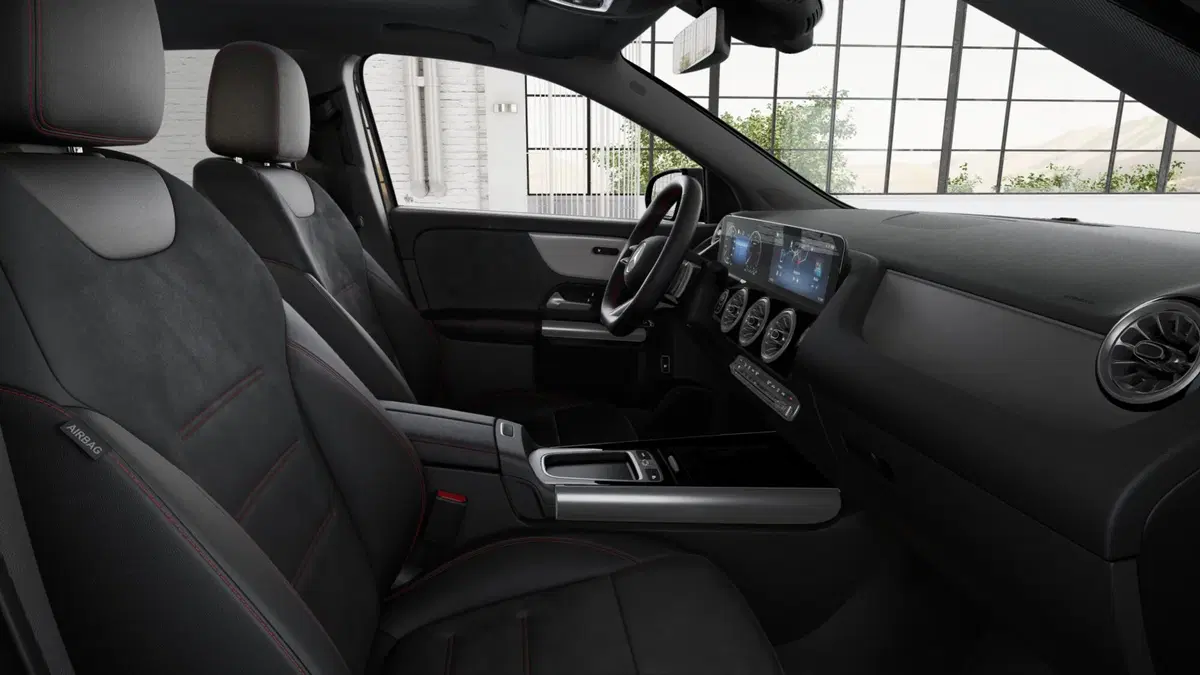 Mercedes-Benz GLA SUV nuova a Milano (7)