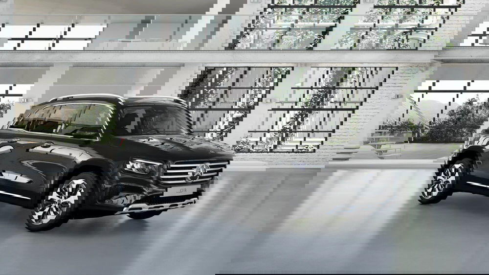 Mercedes-Benz GLB nuova a Chieti (3)