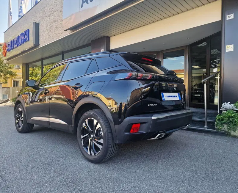 Peugeot 2008 usata a Milano (4)