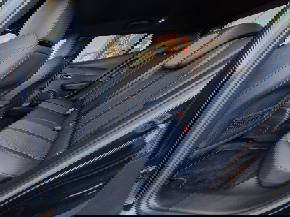 Peugeot 2008 usata a Milano (7)