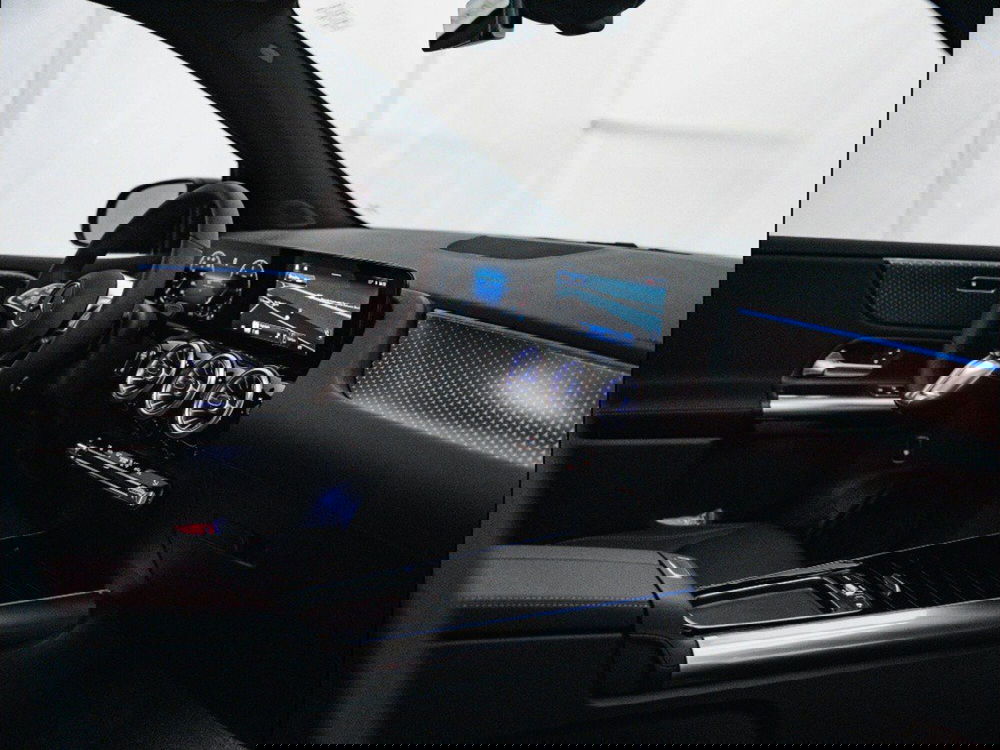 Mercedes-Benz Classe B nuova a Macerata (11)