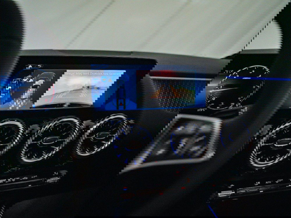 Mercedes-Benz Classe B nuova a Macerata (17)