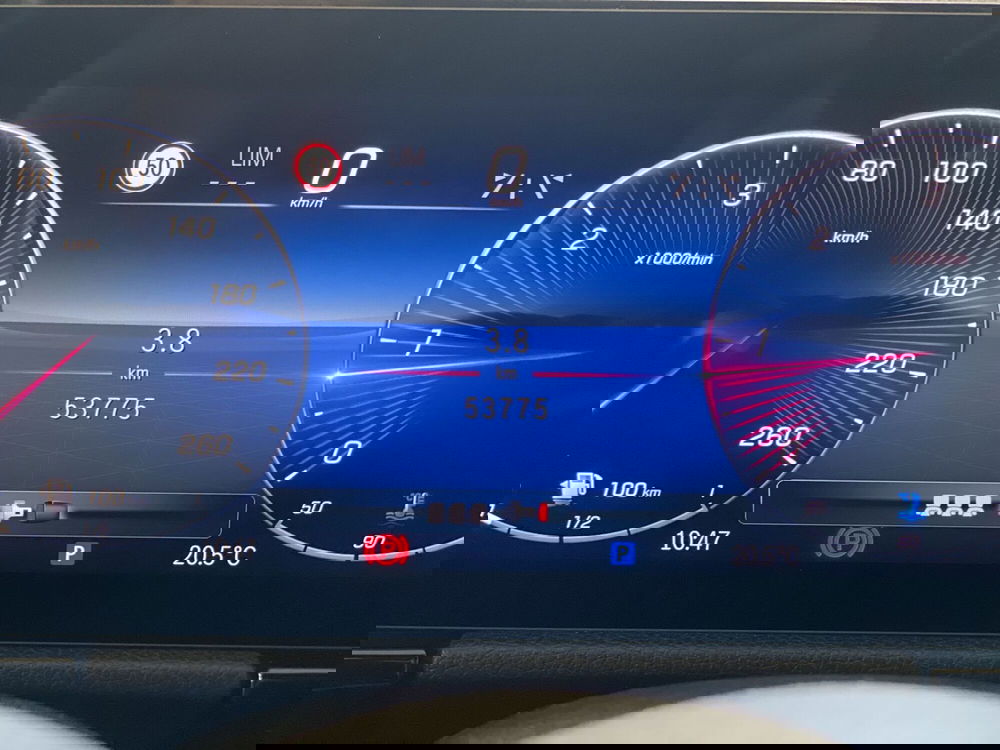 Mercedes-Benz GLA SUV usata a Napoli (10)
