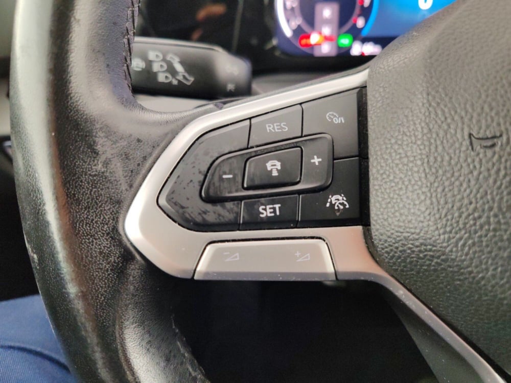 Volkswagen Golf usata a Massa-Carrara (15)