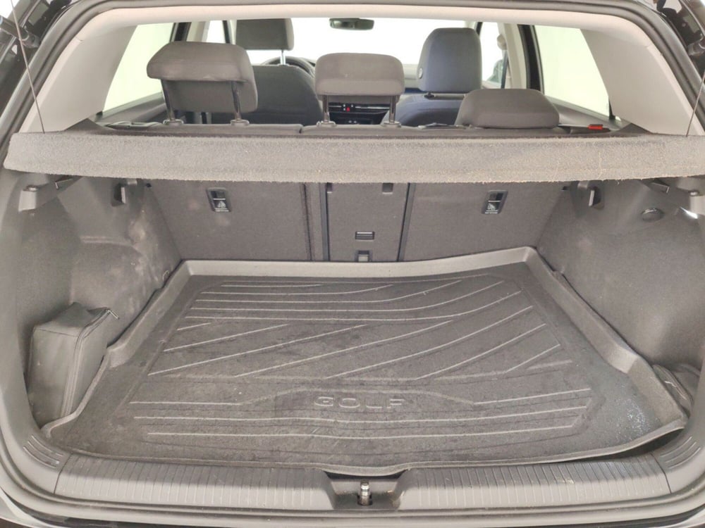 Volkswagen Golf usata a Massa-Carrara (17)