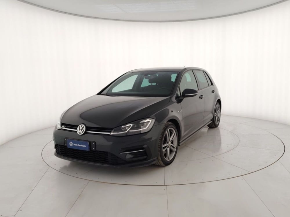 Volkswagen Golf usata a Massa-Carrara