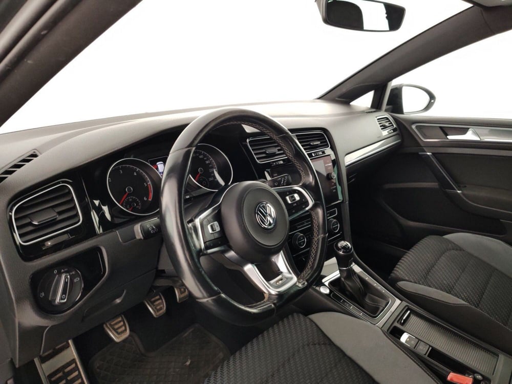 Volkswagen Golf usata a Massa-Carrara (8)