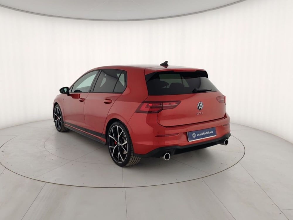 Volkswagen Golf usata a Massa-Carrara (2)