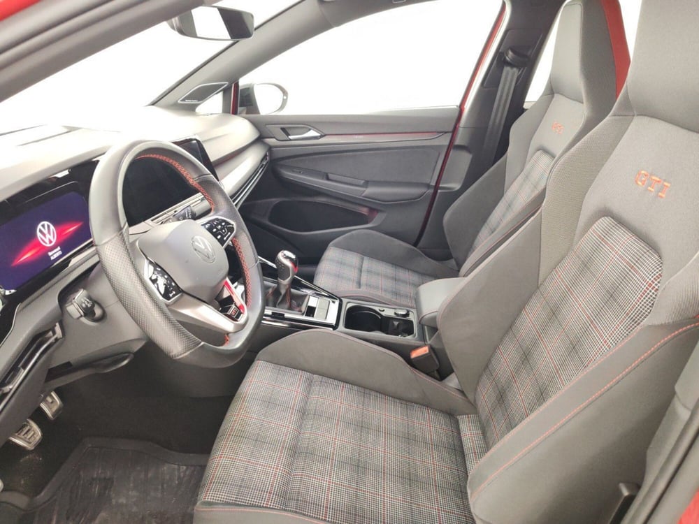 Volkswagen Golf usata a Massa-Carrara (7)