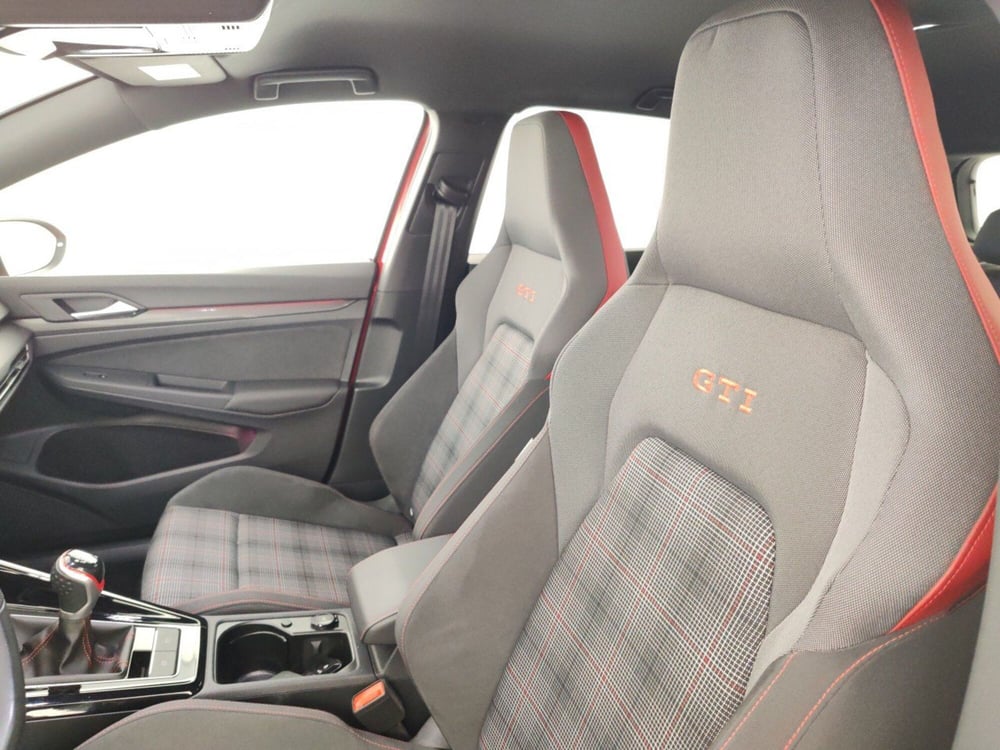 Volkswagen Golf usata a Massa-Carrara (9)