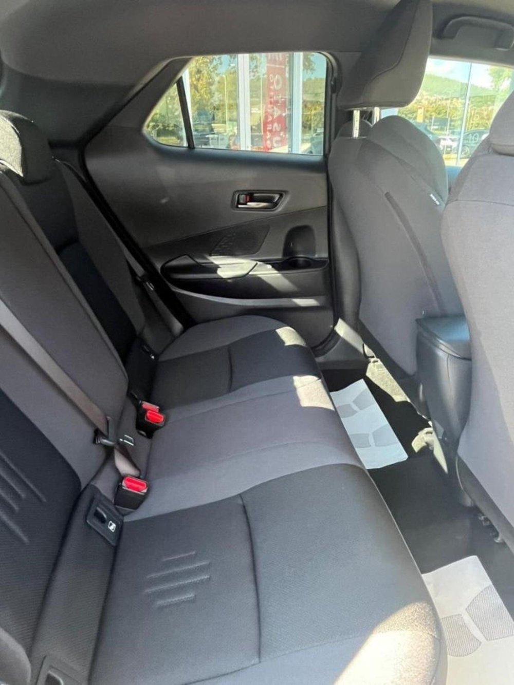 Toyota Toyota C-HR nuova a Perugia (7)