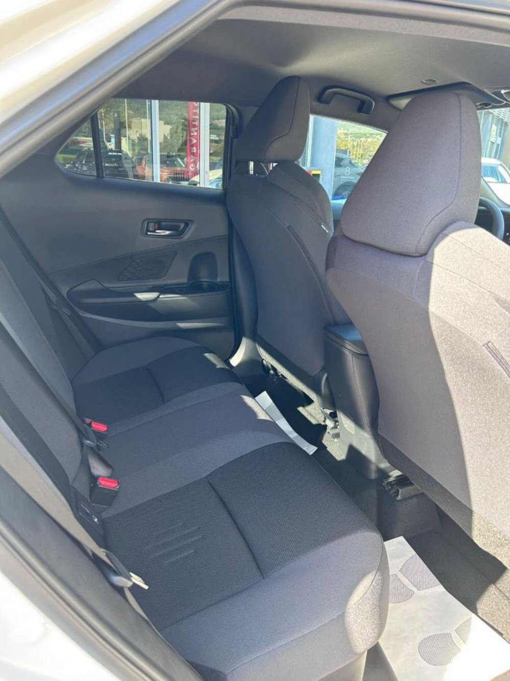 Toyota Toyota C-HR nuova a Perugia (5)