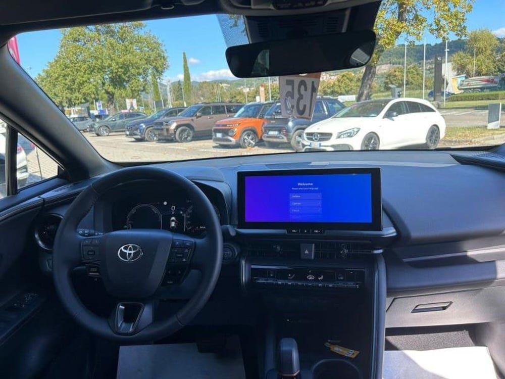 Toyota Toyota C-HR nuova a Perugia (6)
