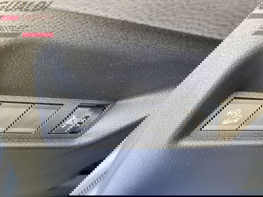 Jeep Avenger usata a Modena (7)