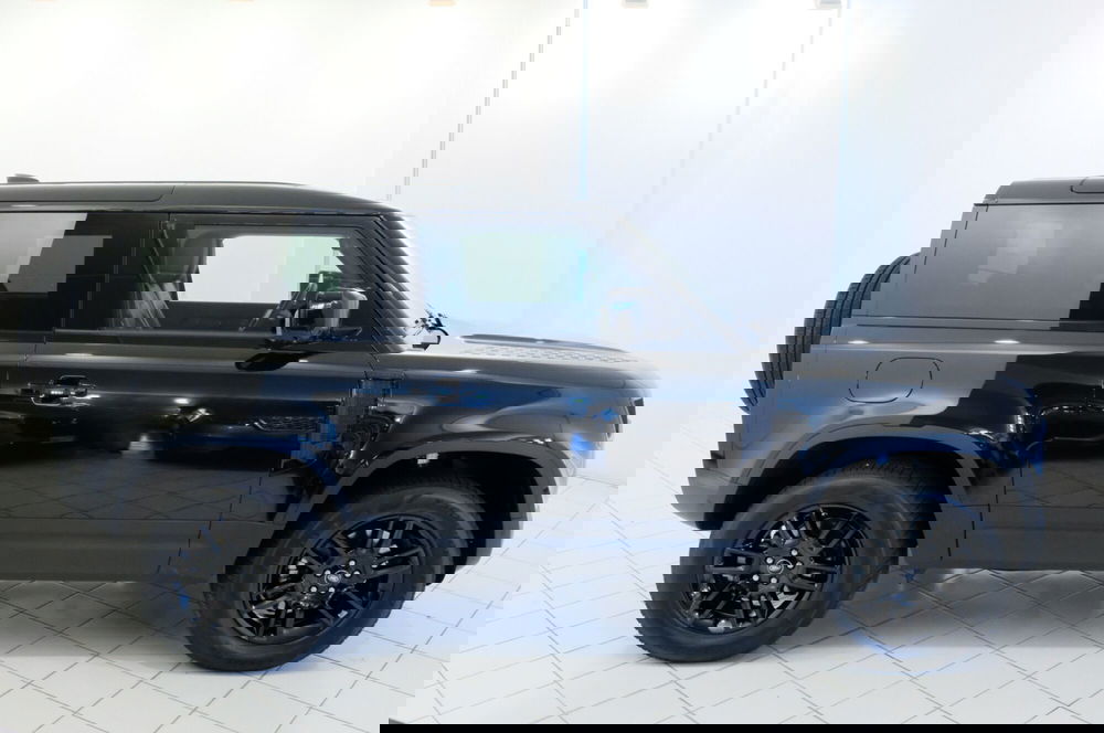 Land Rover Defender usata a Mantova (2)