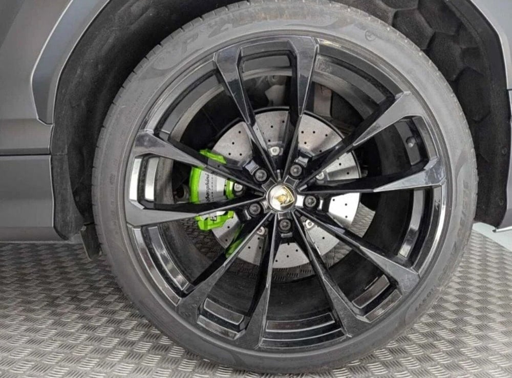 Lamborghini Urus usata a Perugia (11)