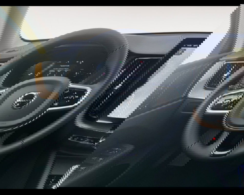 Volvo XC60 nuova a Bologna (11)