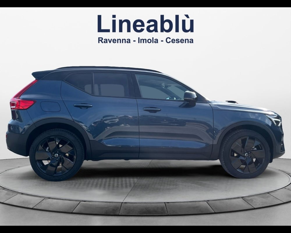 Volvo XC40 nuova a Ravenna (5)