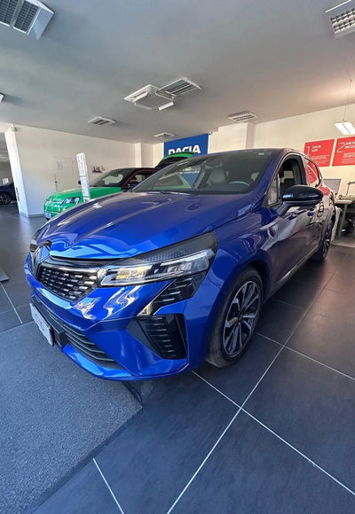 Renault Clio TCe 90 CV 5 porte Techno del 2024 usata a Firenze