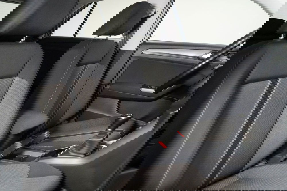 Volkswagen T-Roc usata a Varese (11)