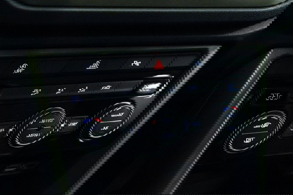 Volkswagen T-Roc usata a Varese (17)