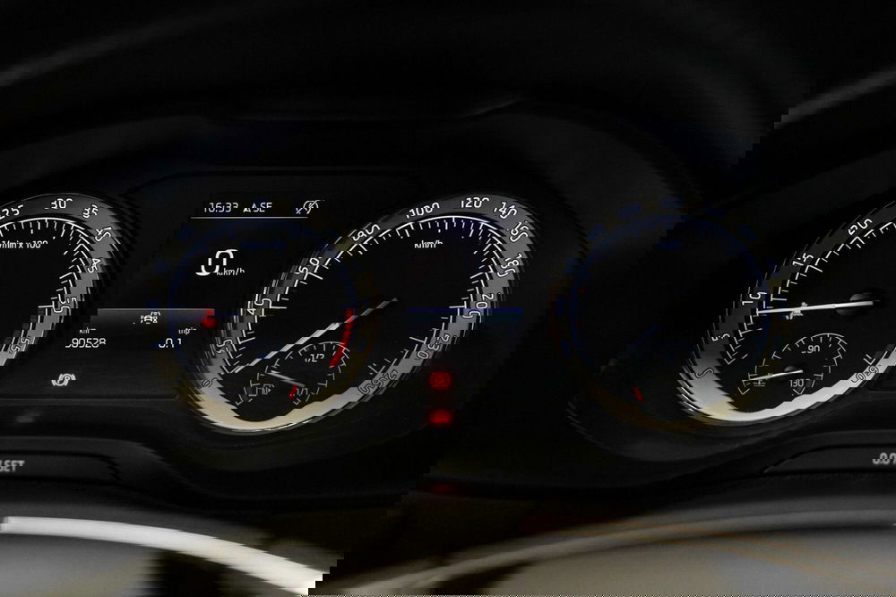 Skoda Karoq usata a Varese (10)