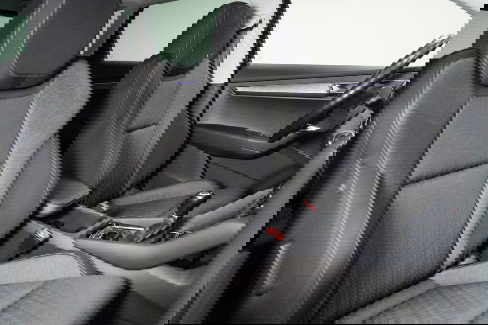 Skoda Karoq usata a Varese (11)