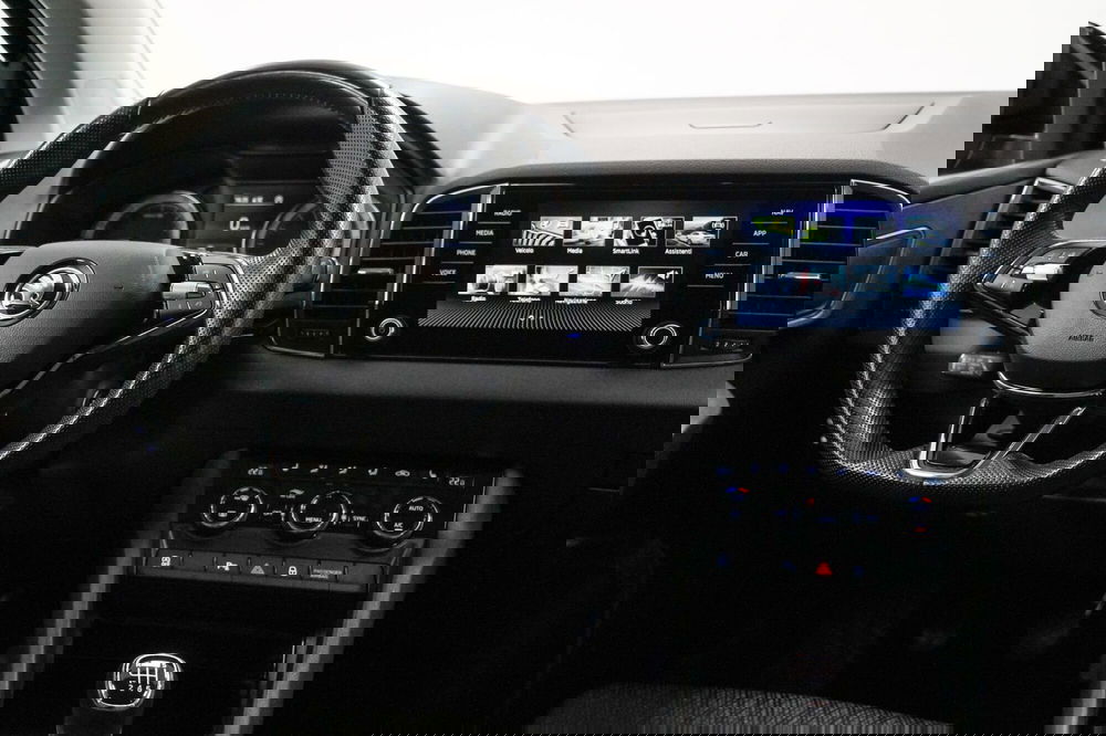 Skoda Karoq usata a Varese (13)