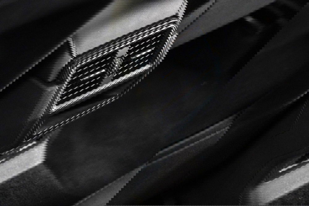 Skoda Karoq usata a Varese (20)