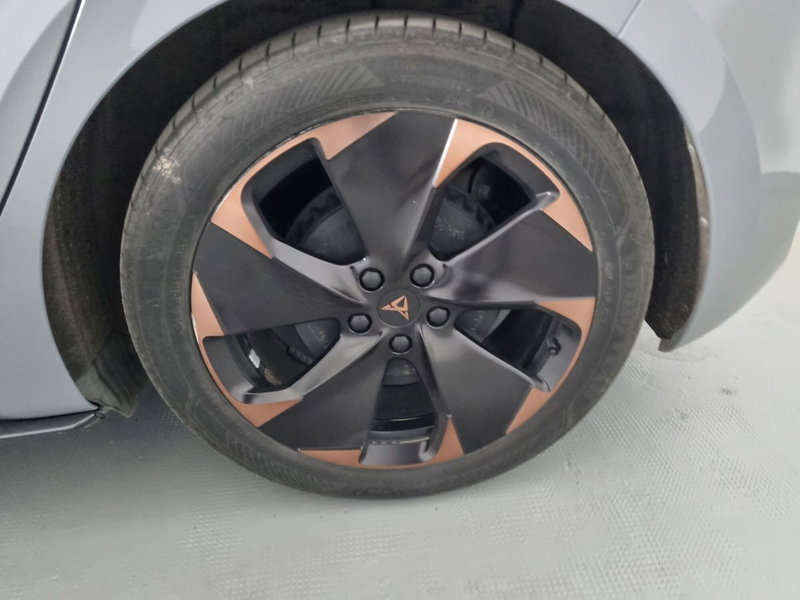 Cupra Born usata a Cremona (6)