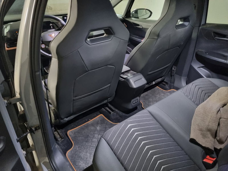 Cupra Born usata a Cremona (9)