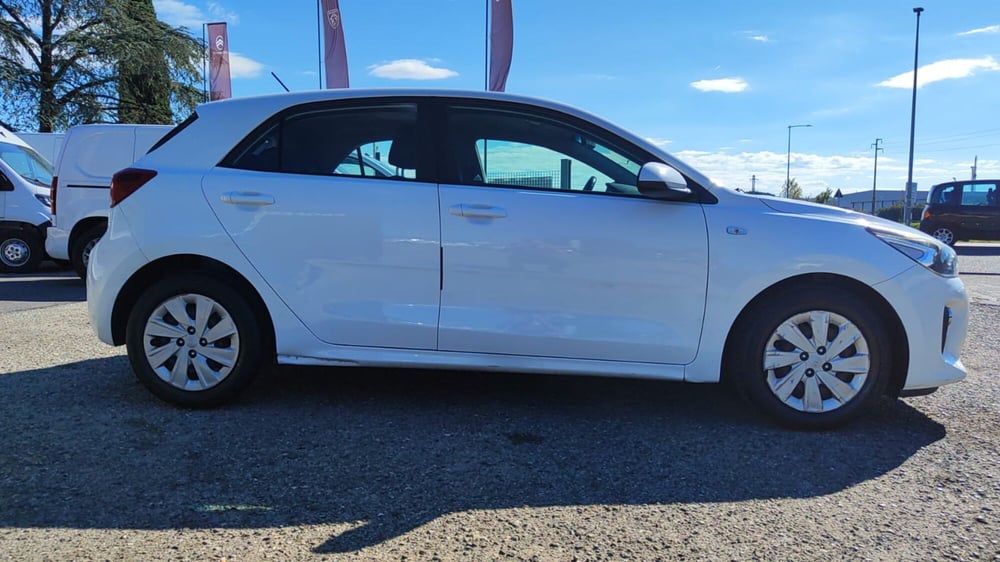 Kia Rio usata a Firenze (10)