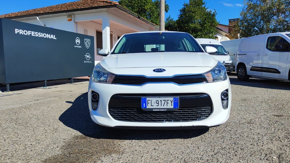 Kia Rio usata a Firenze (14)