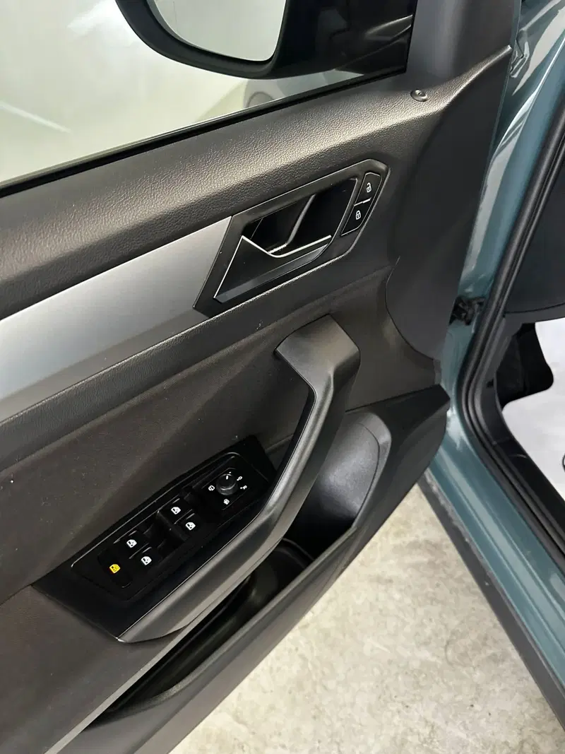 Volkswagen T-Roc usata a L'Aquila (10)