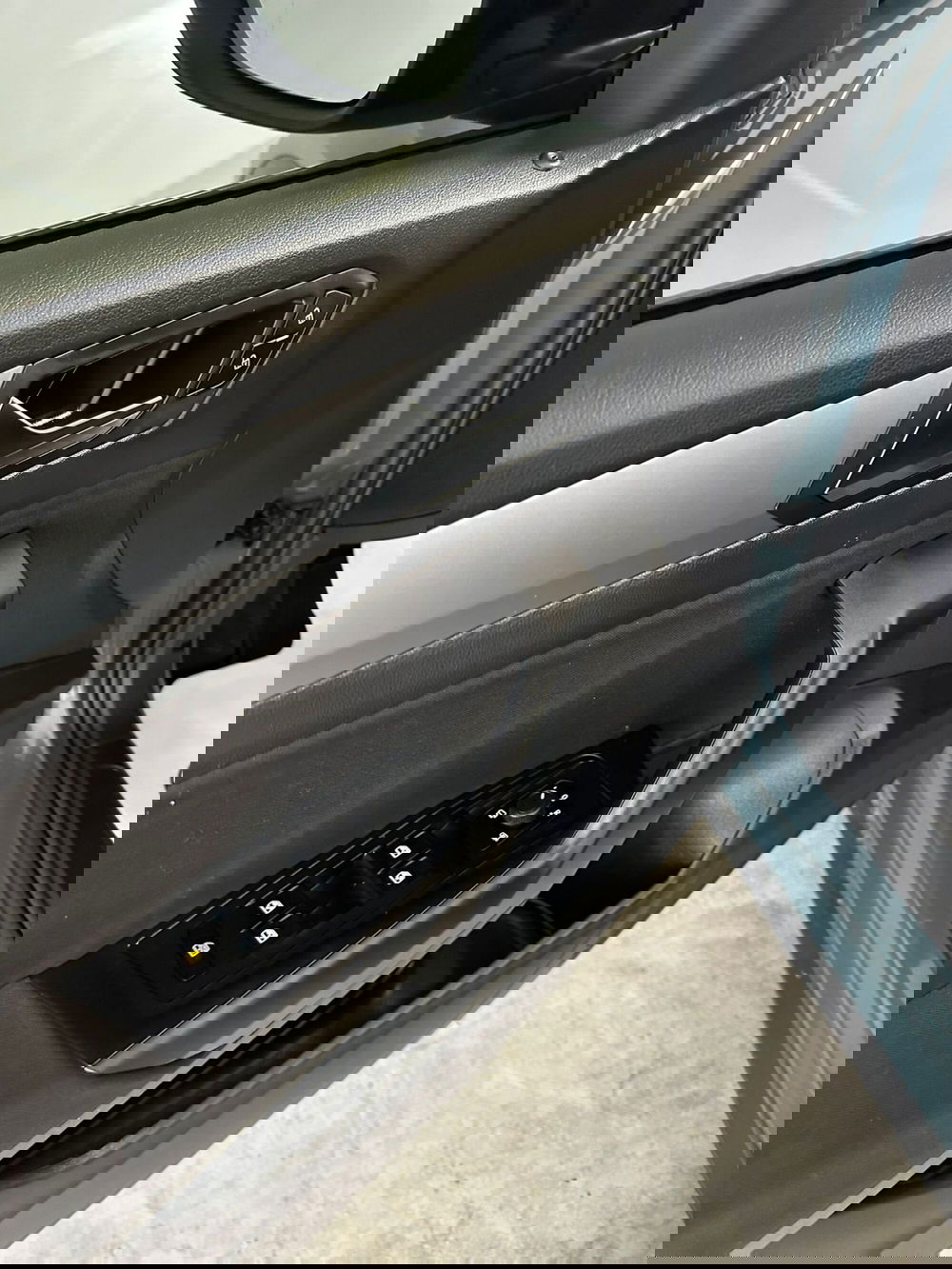 Volkswagen T-Roc usata a L'Aquila (10)