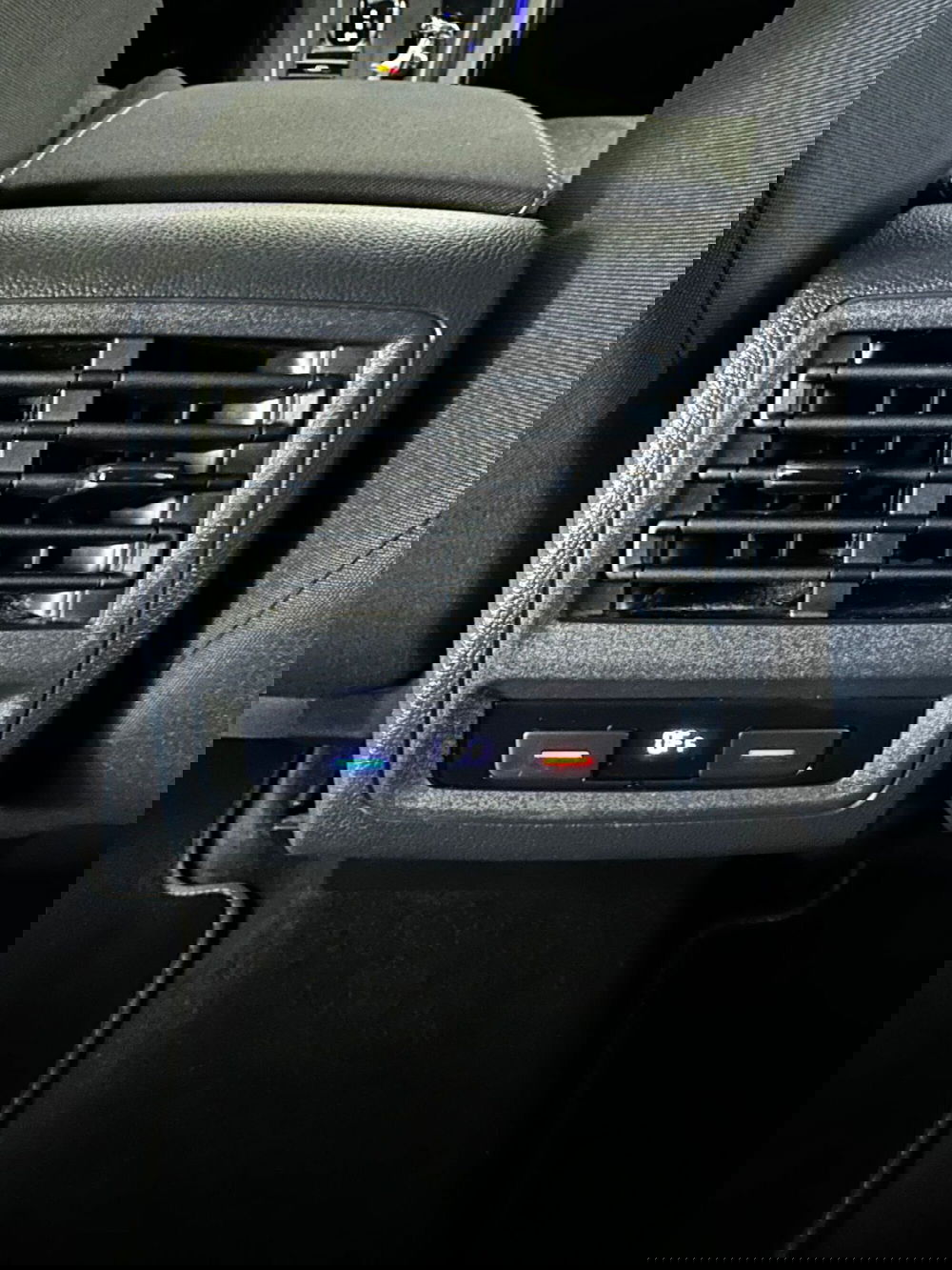 Volkswagen Golf usata a L'Aquila (16)