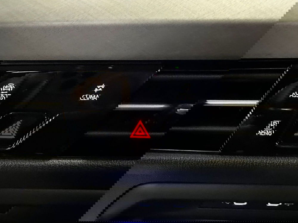 Volkswagen Golf usata a L'Aquila (17)