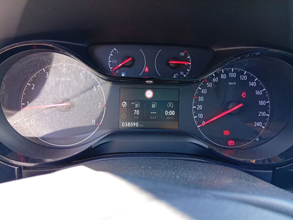 Opel Corsa usata a Catania (19)