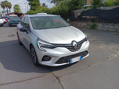 Renault Clio TCe 90 CV 5 porte Techno del 2023 usata a San Gregorio di Catania