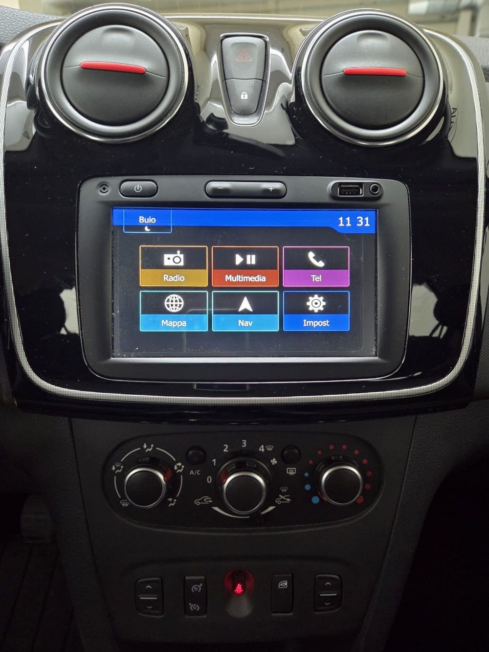 Dacia Sandero usata a Verona (11)