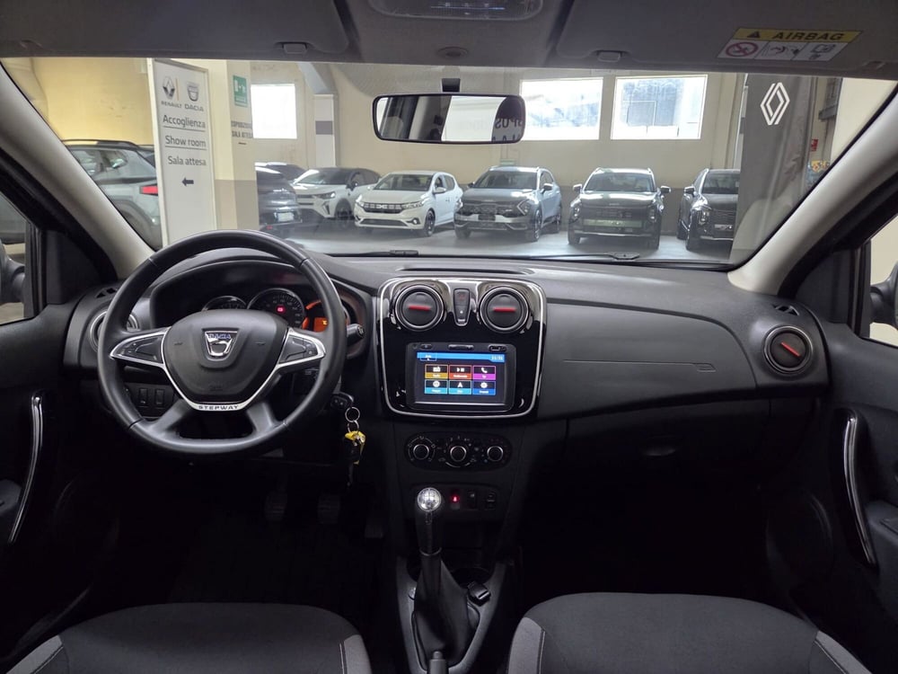Dacia Sandero usata a Verona (8)